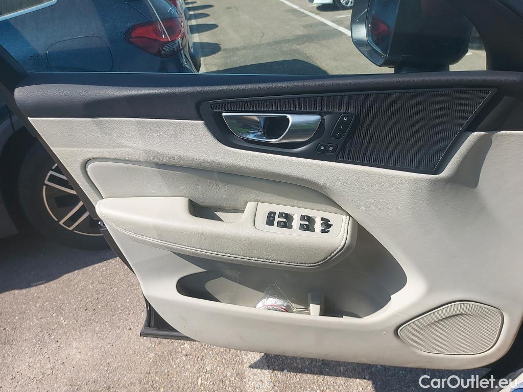  Volvo  XC60 VOLVO     2.0 T6 AWD Recharge Plus Bright Auto #22