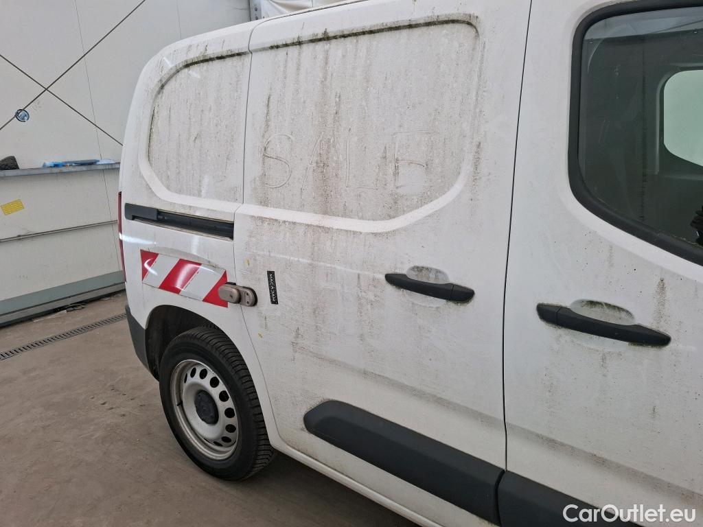  Citroen  Berlingo  Fourgon Club M 1000 1.2 PureTech 130CV BVA8 E6d #7