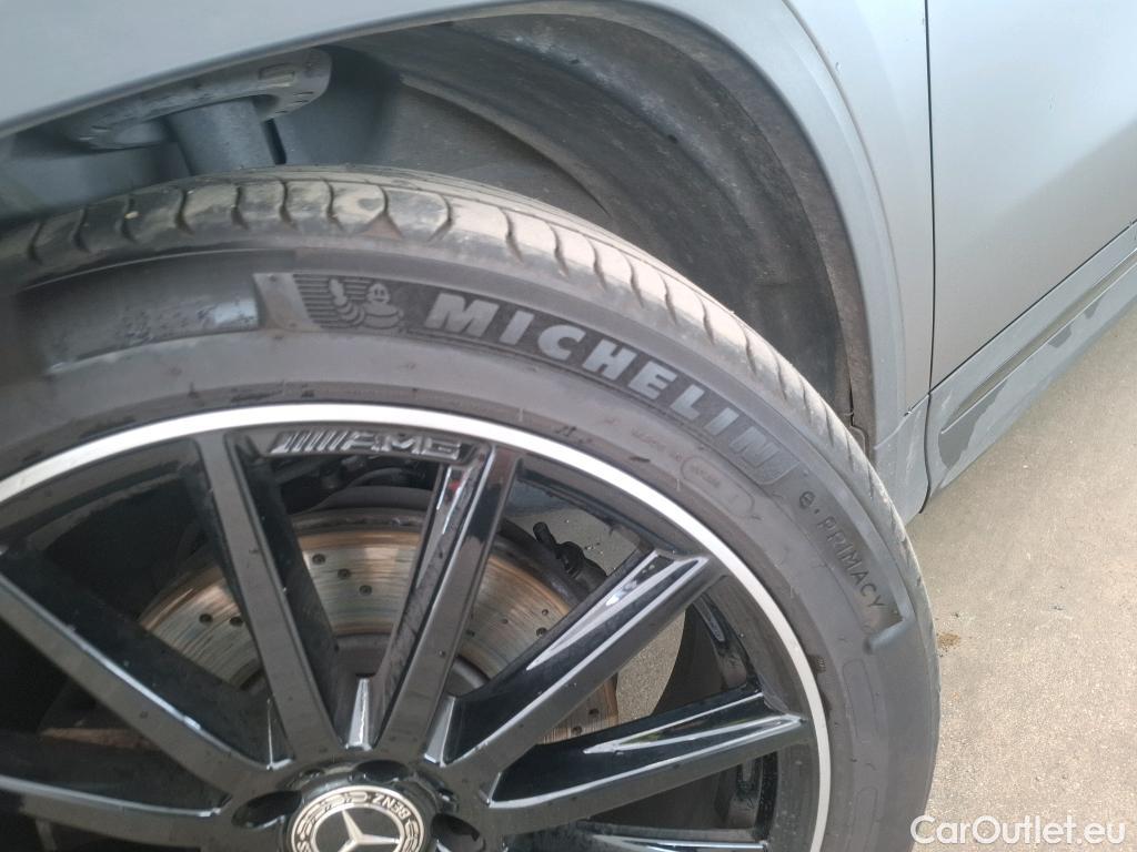  Mercedes  GLA MERCEDES-BENZ  / 2020 / 5P / SUV 2.0  200 D AMG LINE DCT #9