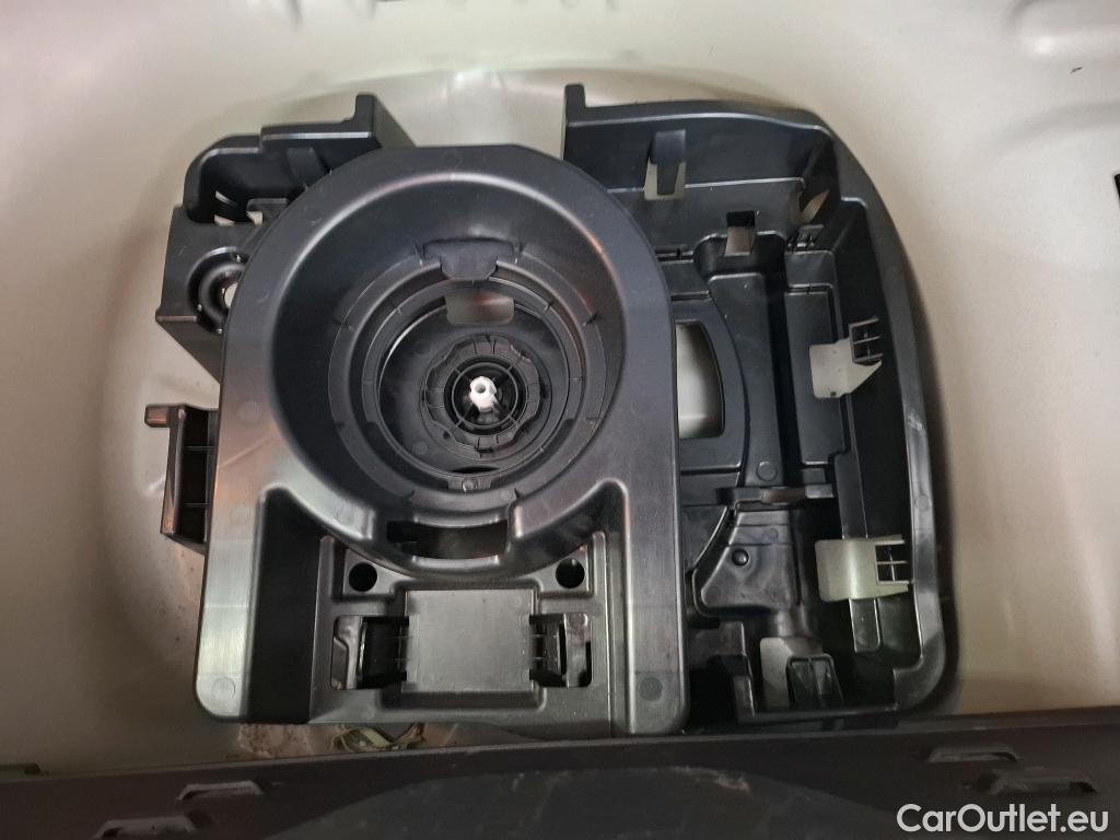  Citroen  C3 CITROEN  2016 5P Berline PureTech 110 BVM6 Feel #6