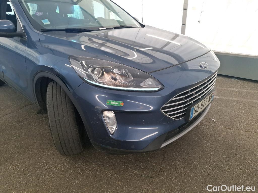  Ford  Kuga FORD  / 2019 / 5P / SUV 2.5 190 hybrid Flexifuel Pshift Titanium #37