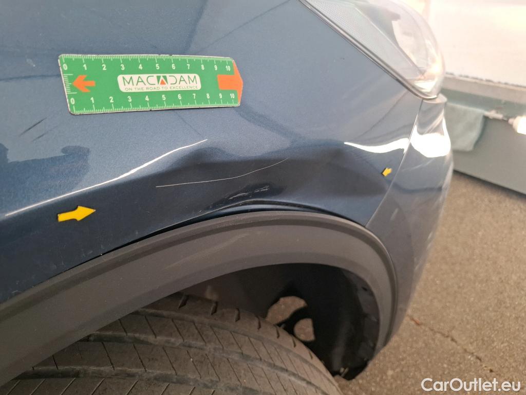  Ford  Kuga FORD  / 2019 / 5P / SUV 2.5 190 hybrid Flexifuel Pshift Titanium #9