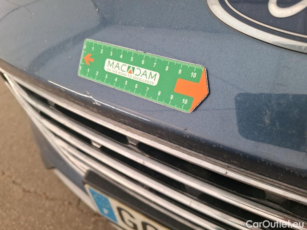  Ford  Kuga FORD  / 2019 / 5P / SUV 2.5 190 hybrid Flexifuel Pshift Titanium #44