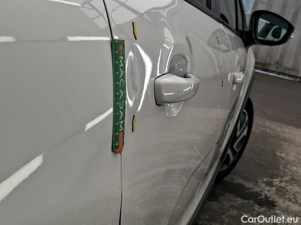  Citroen  C3 CITROEN  / 2020 / 5P / Berline PureTech 83 S&S BVM Feel Pack #2