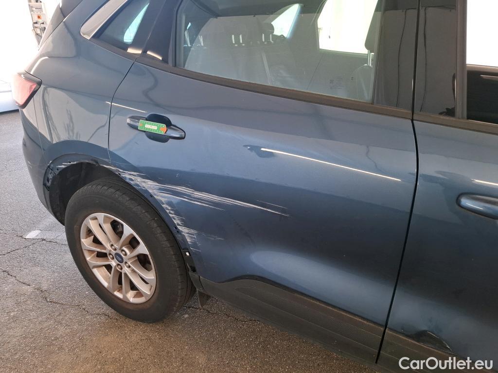  Ford  Kuga FORD  / 2019 / 5P / SUV 2.5 190 hybrid Flexifuel Pshift Titanium #97