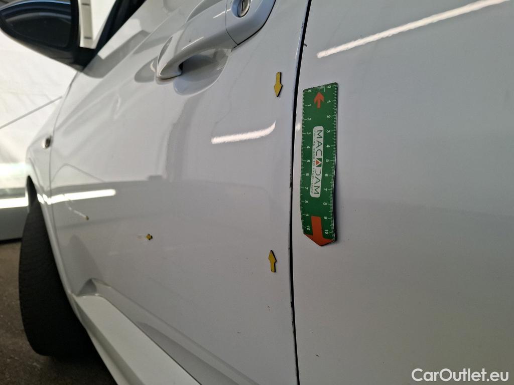  Opel   Grandland X Grandland X Business Elegance 1.5 130CV BVA8 6E #31