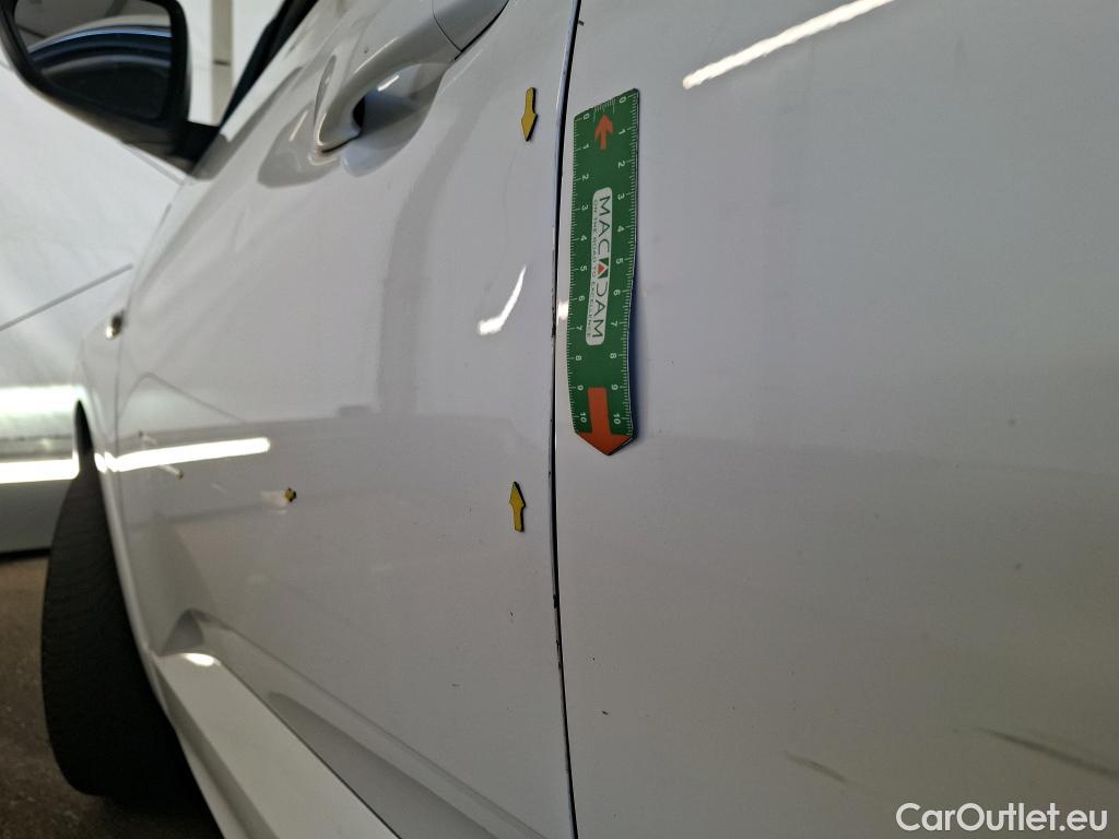  Opel   Grandland X Grandland X Business Elegance 1.5 130CV BVA8 6E #32