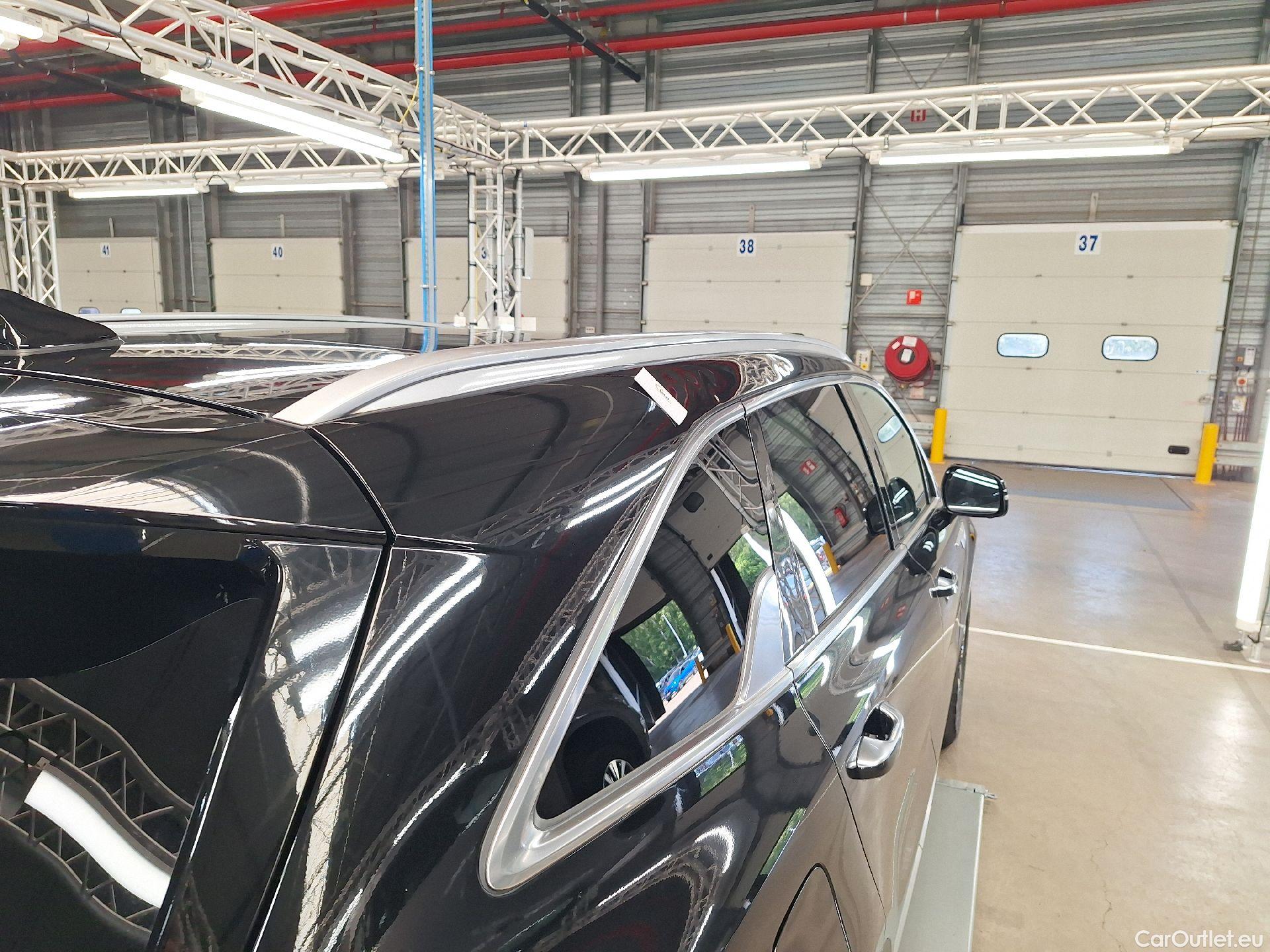  KIA  Sorento Kia,  '20 PHEV, KIA  Sense 1.6 PHEV 4WD AT6 5d #9