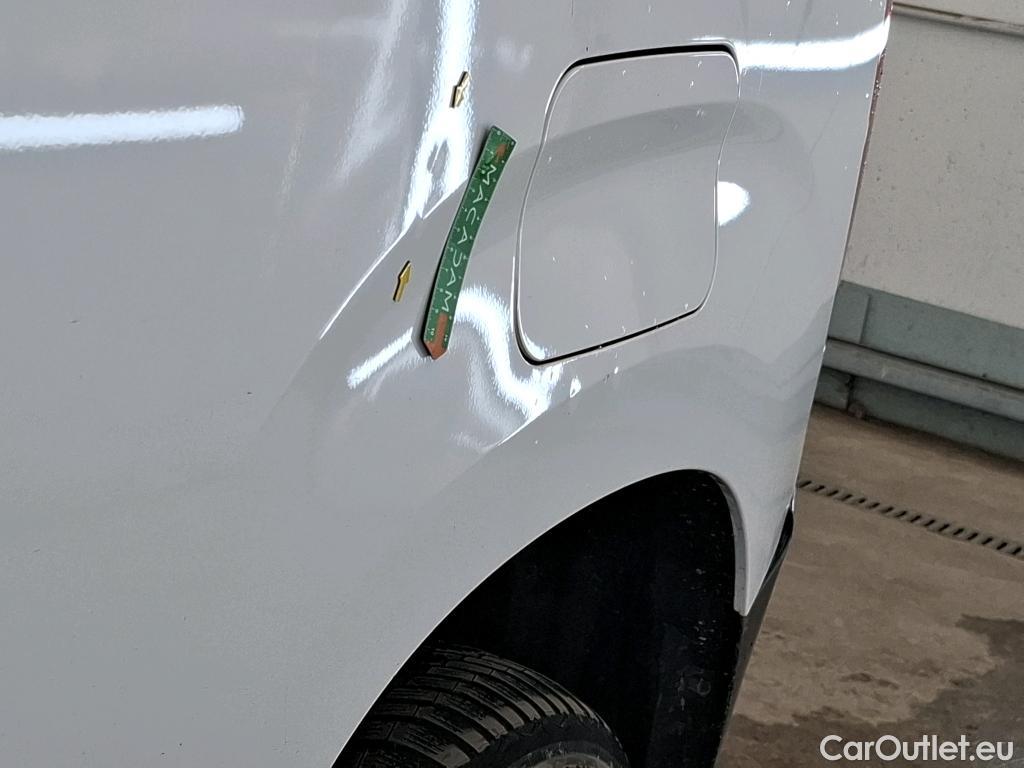  Citroen  Berlingo CITROEN  / 2018 / 4P / Fourgonnette M 1000kg PureTech 110 BVM6 Driver (Ex 732S) #23