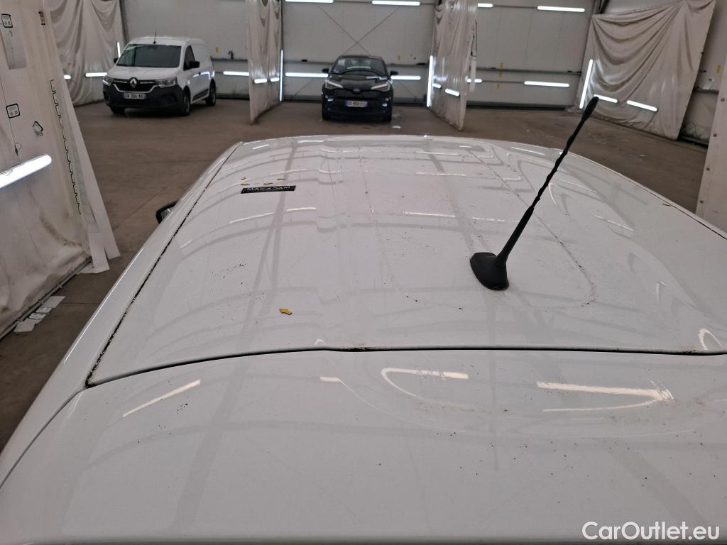  Citroen  C3  Société Feel Nav 1.5 BlueHDI 100CV BVM5 E6dT #1
