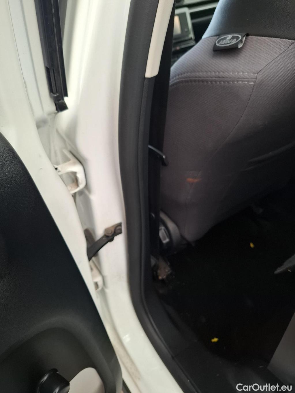  Citroen  C3  Société Feel 1.5 BlueHDI 100CV BVM6 E6d #27