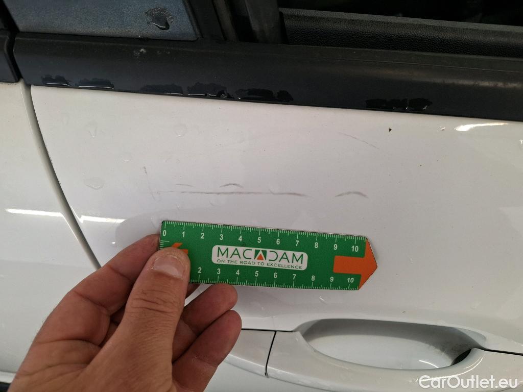  Citroen  C3  Feel 1.2 PureTech 70CV BVM5 E6dT #46