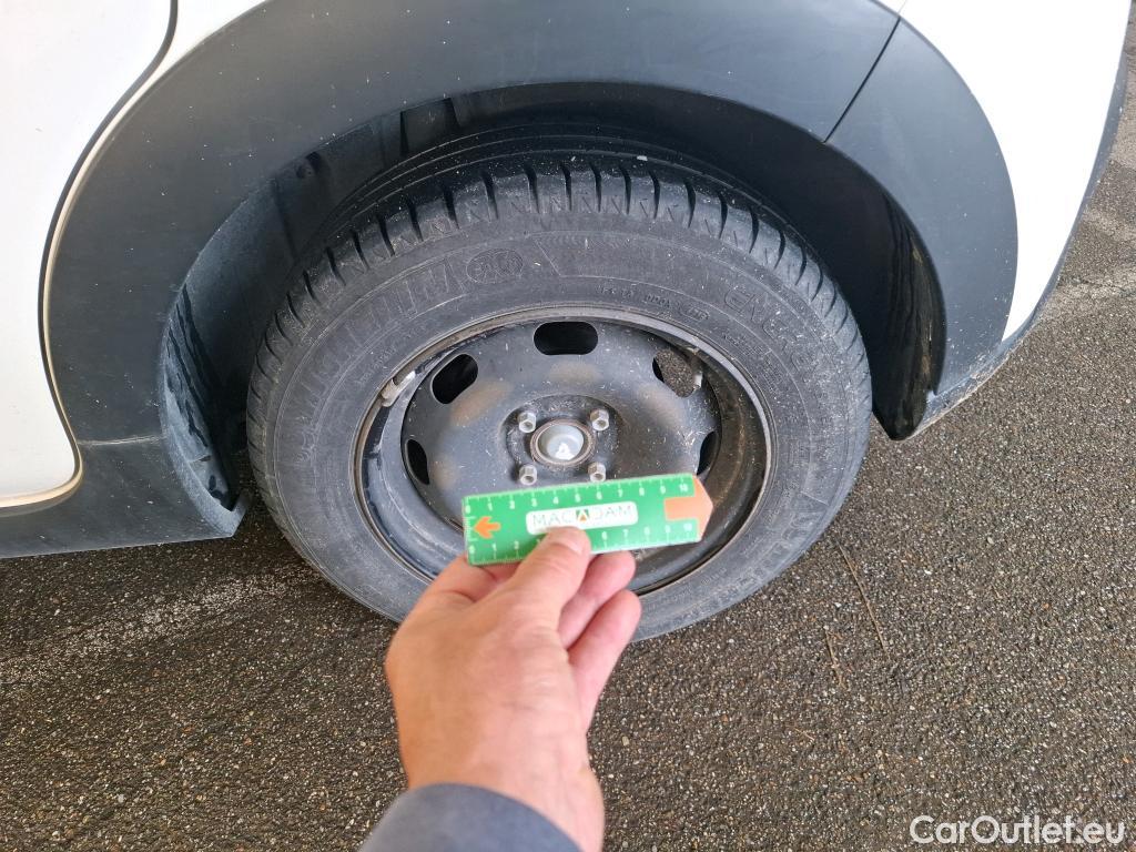  Citroen  C3  Feel 1.2 PureTech 70CV BVM5 E6dT #37