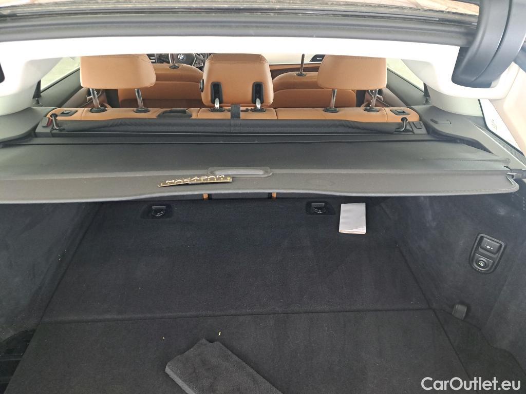  Bmw  Serie 5 BMW Série 5 Touring / 2020 / 5P / Break 530e 292ch Busi Design BVA8 #38