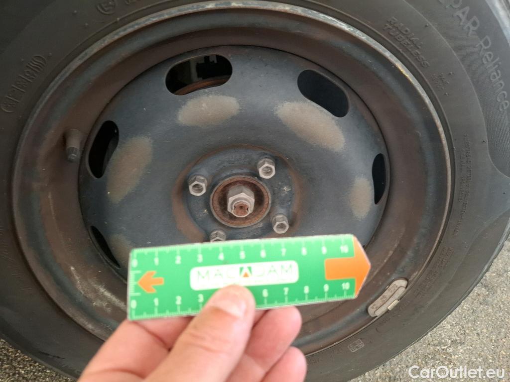  Citroen  C3  Feel 1.2 PureTech 70CV BVM5 E6dT #36