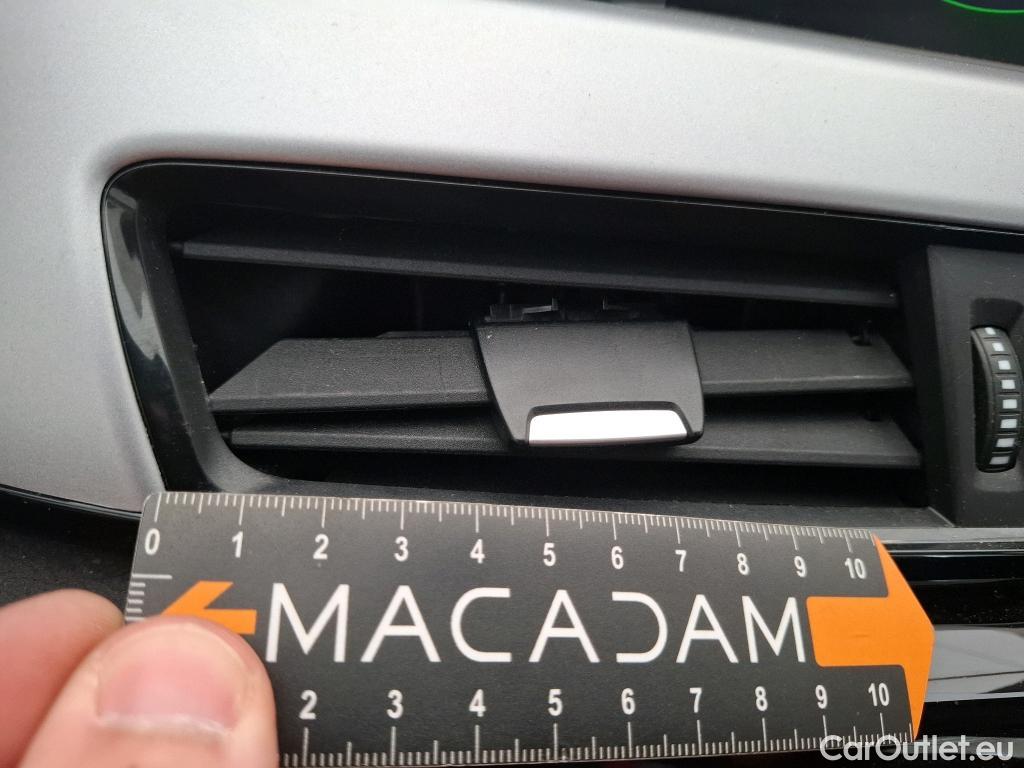  Bmw  X1 BMW  / 2019 / 5P / SUV xDrive25e Lounge BVA6 #22