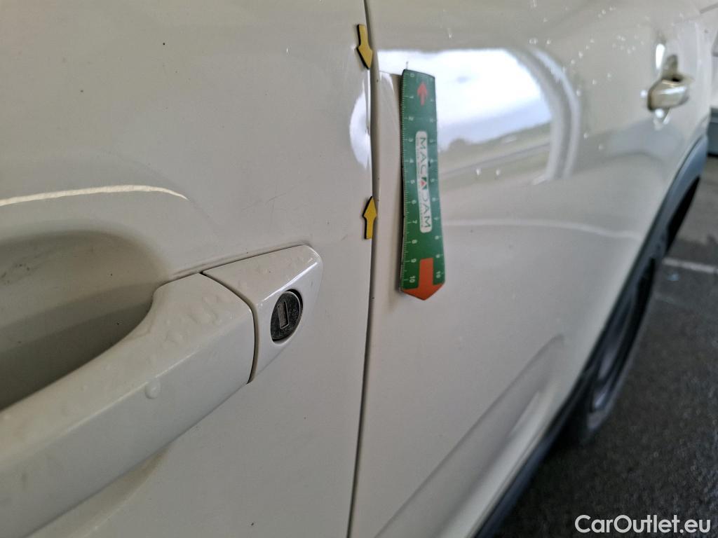  Citroen  C3  Feel 1.2 PureTech 70CV BVM5 E6dT #10