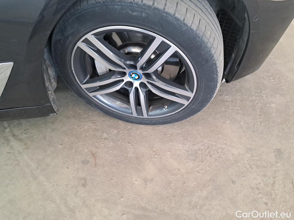  Bmw  Serie 5 BMW Série 5 Touring / 2020 / 5P / Break 530e 292ch Busi Design BVA8 #27