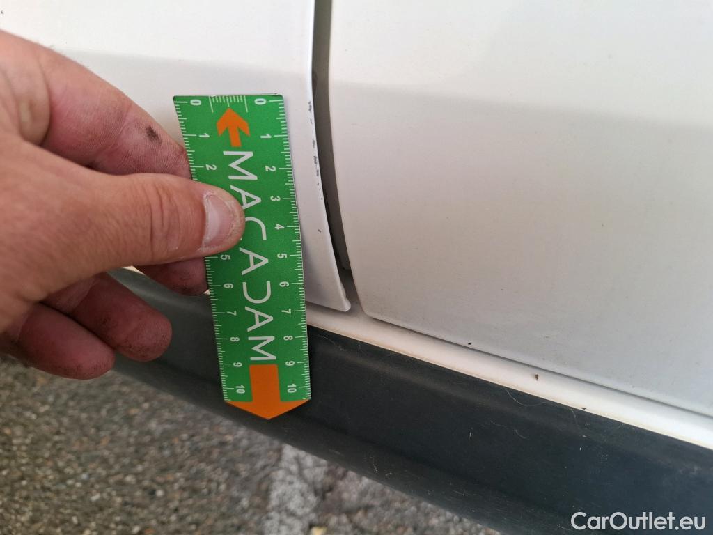  Citroen  C3  Feel 1.2 PureTech 70CV BVM5 E6dT #8