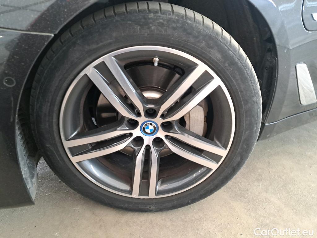  Bmw  Serie 5 BMW Série 5 Touring / 2020 / 5P / Break 530e 292ch Busi Design BVA8 #15