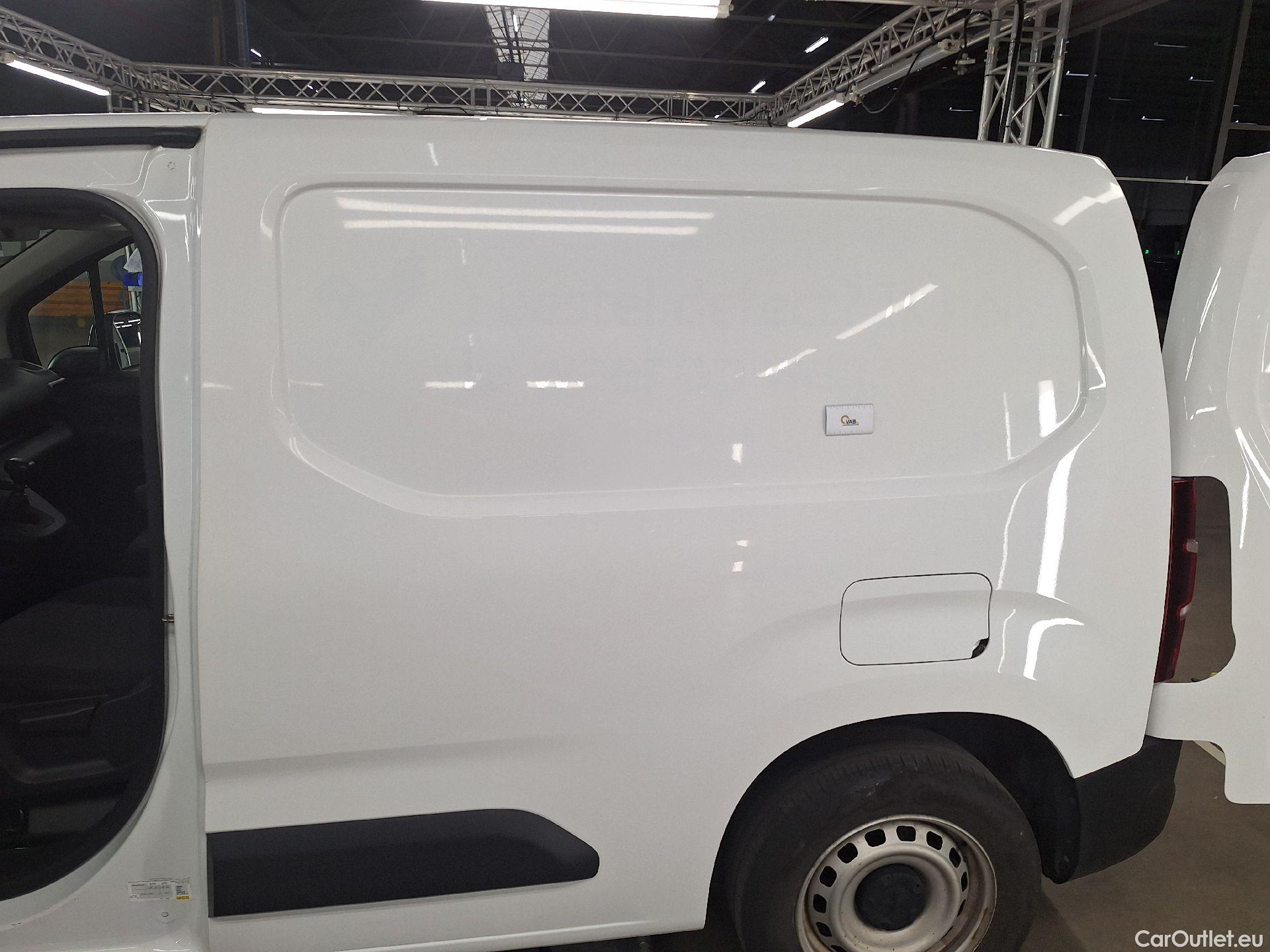  Peugeot  Partner Peugeot, _ '18, Peugeot  1.5 BlueHDi L1 Light 75kW Premium  #14