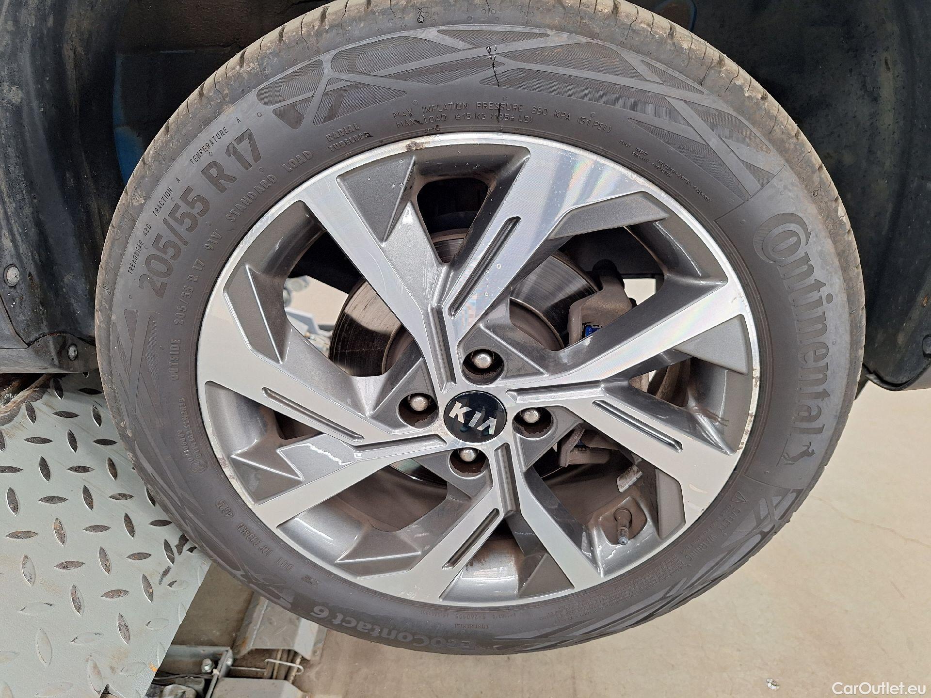  KIA  STONIC Kia,  FL'20, KIA  1.0 T 100 GT Line 5d #1