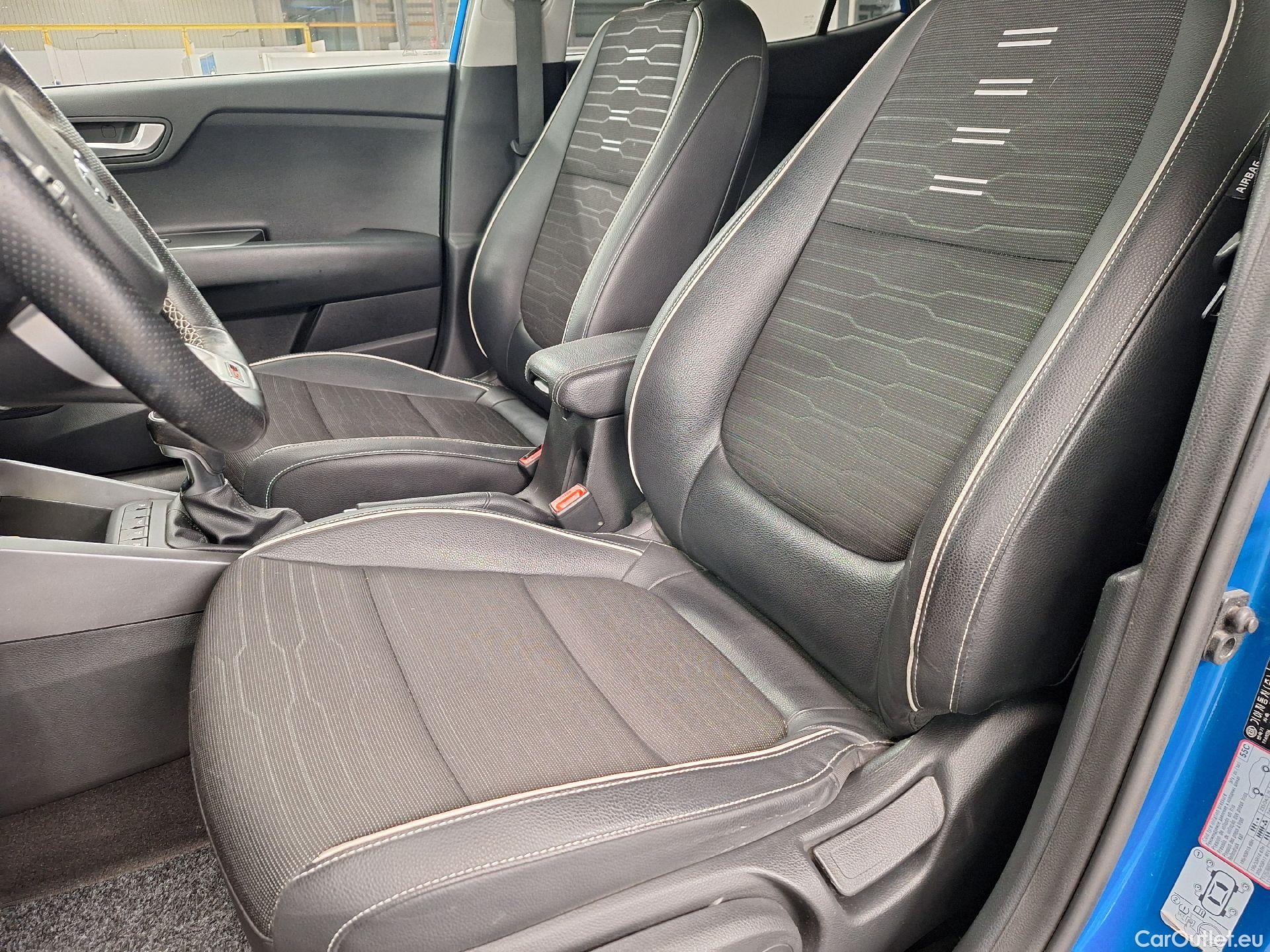  KIA  STONIC Kia,  FL'20, KIA  1.0 T 100 GT Line 5d #20