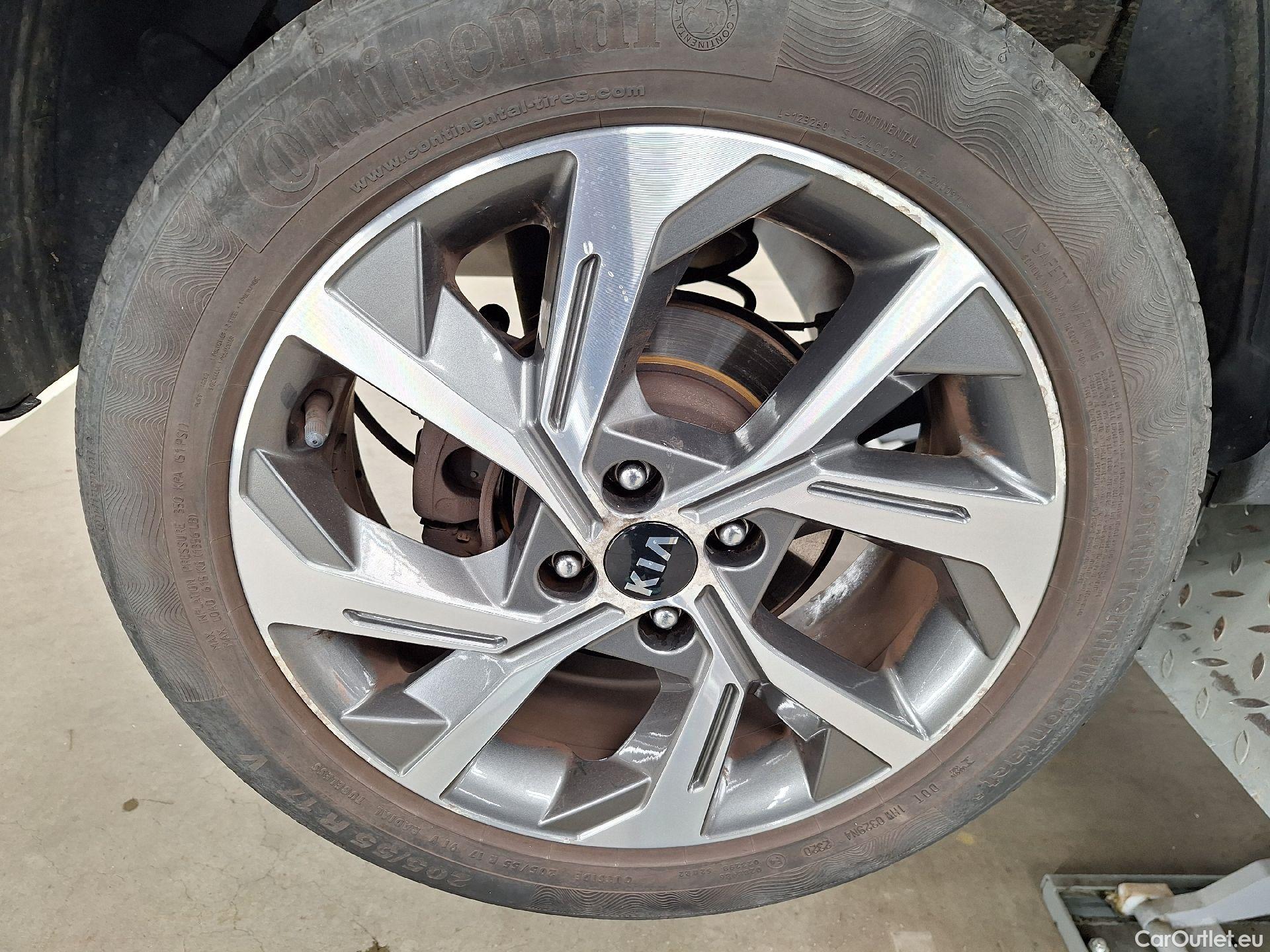  KIA  STONIC Kia,  FL'20, KIA  1.0 T 100 GT Line 5d #6