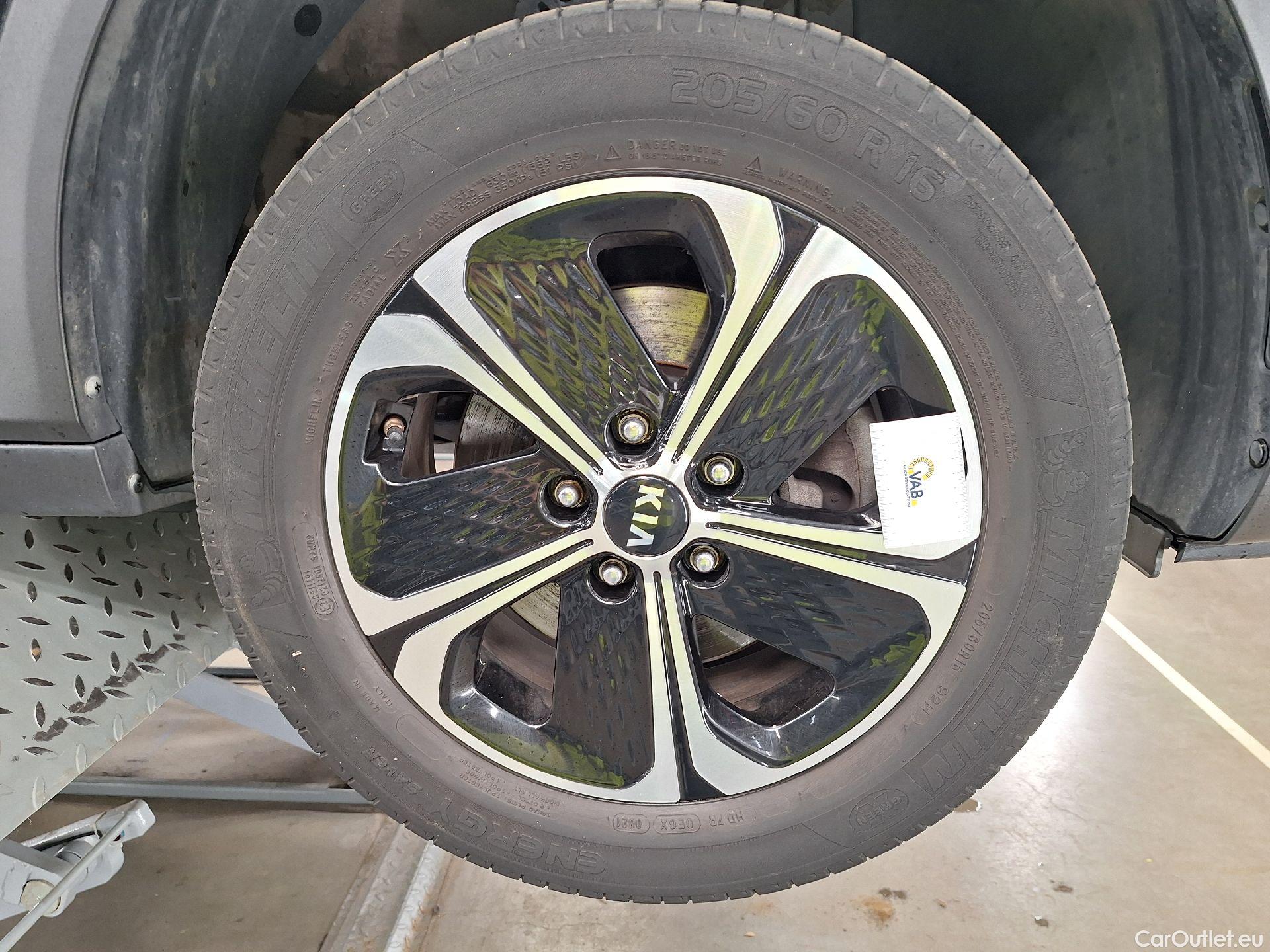  KIA  XCeed Kia,  '19 PHEV, KIA  1.6 GDi PHEV DCT Business Line 5d #36
