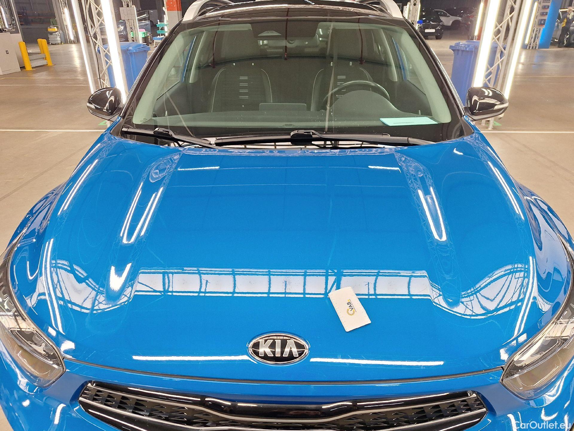  KIA  STONIC Kia,  FL'20, KIA  1.0 T 100 GT Line 5d #32