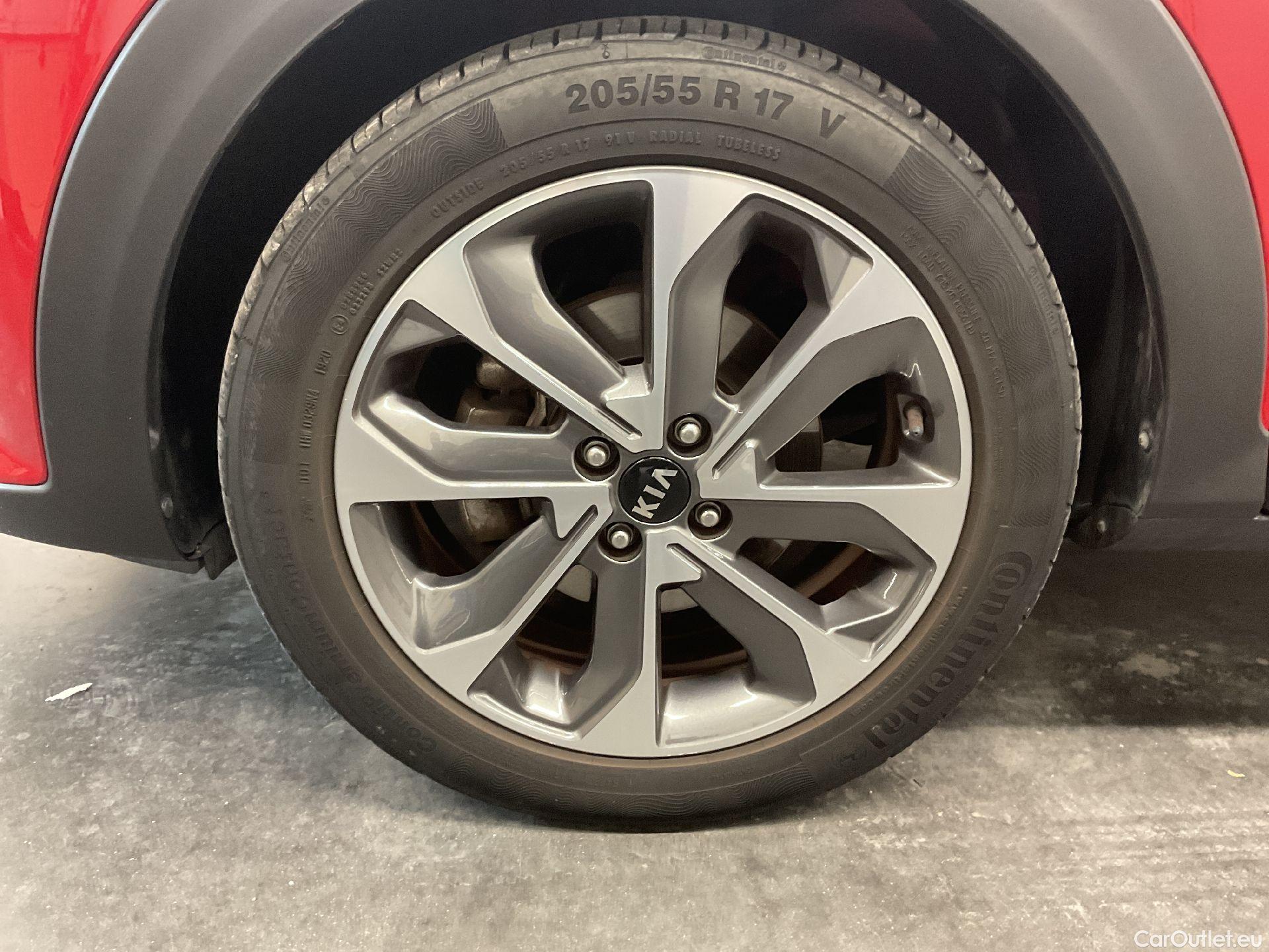  KIA  STONIC Kia,  FL'20, KIA  1.0 T 100 More 5d #7