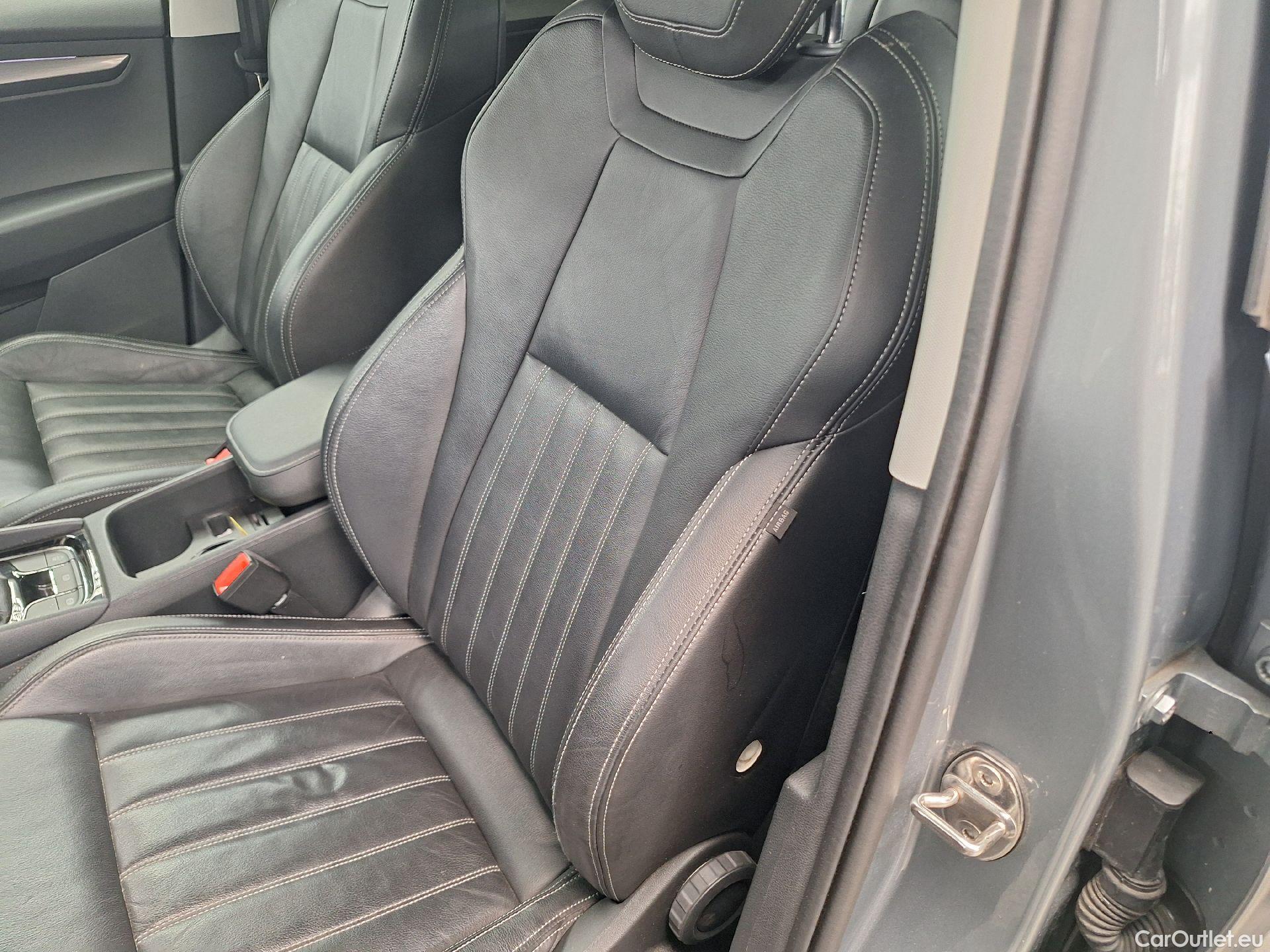  Skoda  Karoq Skoda,  '17, Skoda  1.6 CRTDI 85KW Ambition 5d #3