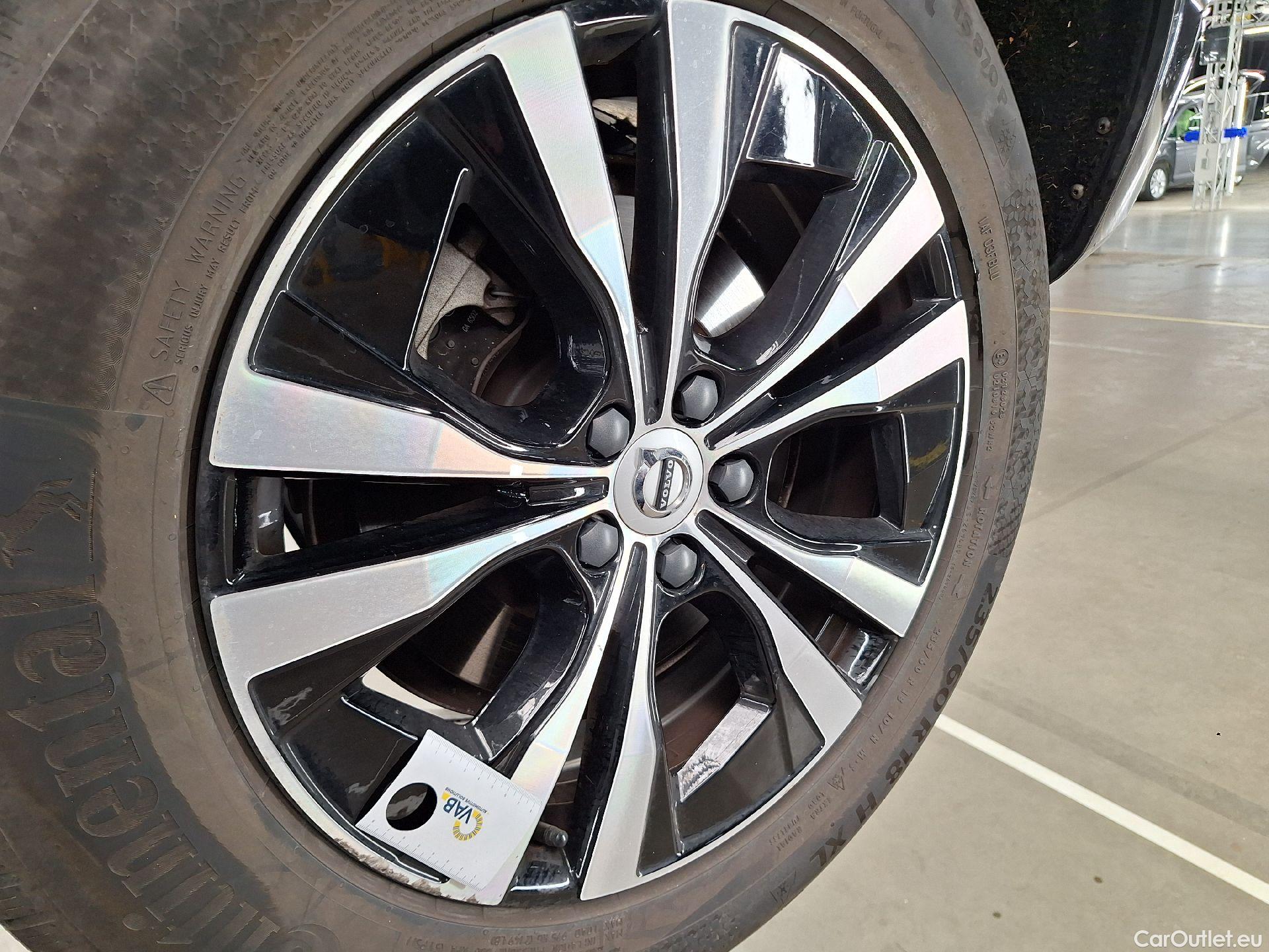  Volvo  XC60 Volvo,  FL'21 PHEV, Volvo  T6 PHEV 4x4 Inscription Expr. Aut. 5d #36