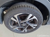  Toyota  C-HR TOYOTA  / 2019 / 5P / SUV 2.0H (184CV) E-CVT TREND #18