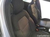  Renault  Clio RENAULT  / 2019 / 5P / BERLINA 1.6 HYBRID E-TECH 103KW BUSINESS #122
