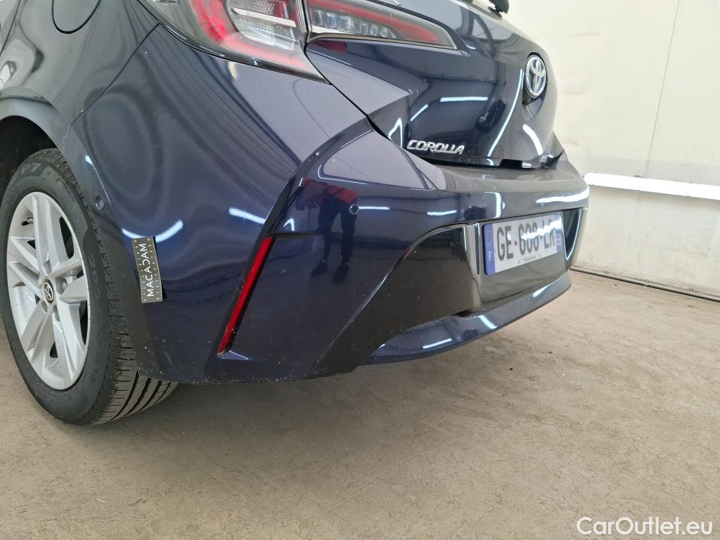  Toyota  Corolla TOYOTA  / 2018 / 5P / Berline Hybride 122h Dynamic Business Stage Acad #13