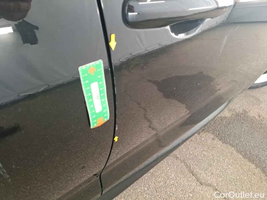  Toyota  Corolla TOYOTA  / 2018 / 5P / Berline Hybride 122h Dynamic #57