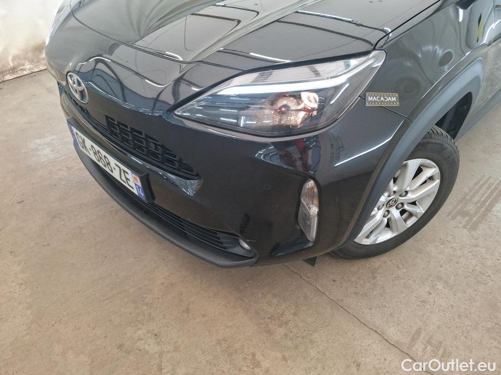  Toyota  Yaris Cross TOYOTA  Hybride / 2021 / 5P / SUV 1.5 HYBRID 116H DYNAMIC BUSINESS BEYOND #24