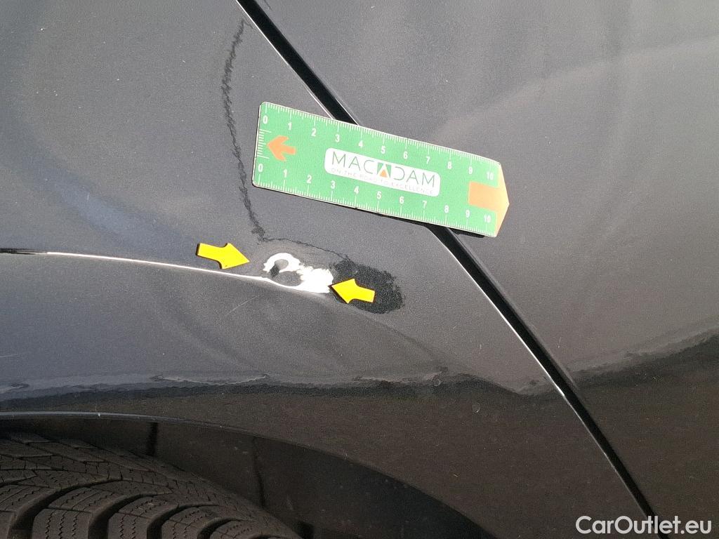  Toyota  Corolla TOYOTA  / 2018 / 5P / Berline Hybride 122h Dynamic #30