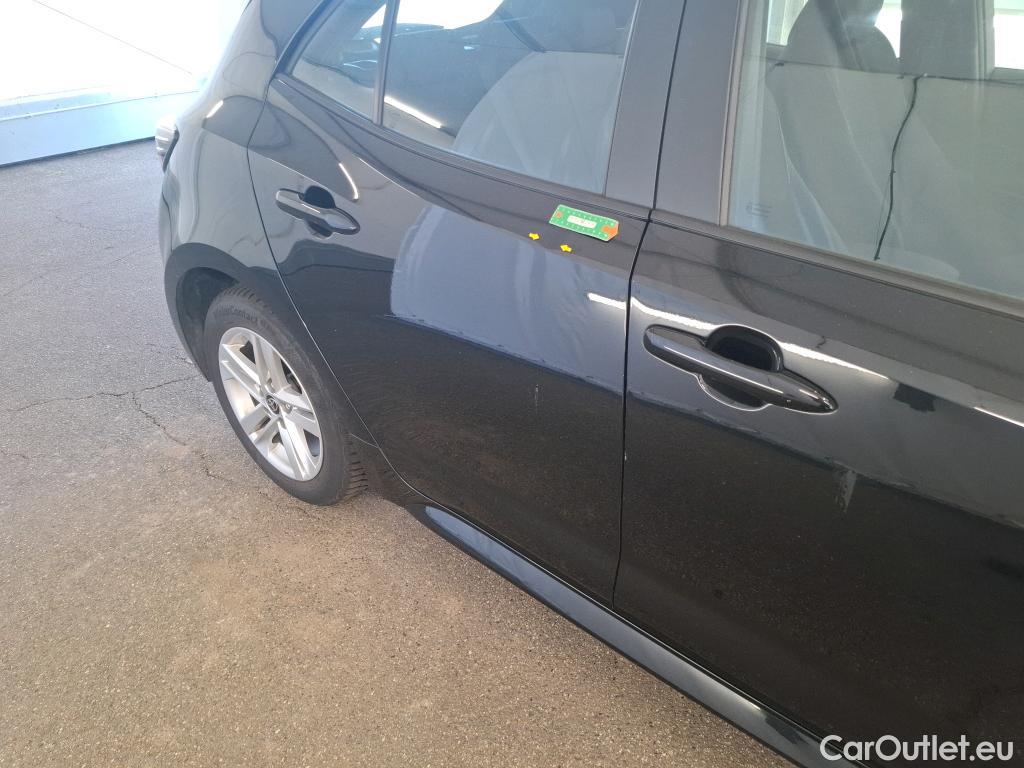  Toyota  Corolla TOYOTA  / 2018 / 5P / Berline Hybride 122h Dynamic #31