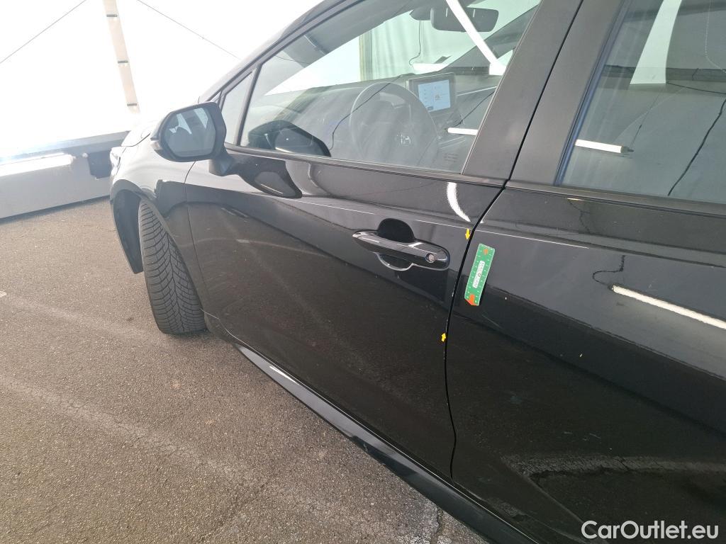  Toyota  Corolla TOYOTA  / 2018 / 5P / Berline Hybride 122h Dynamic #51