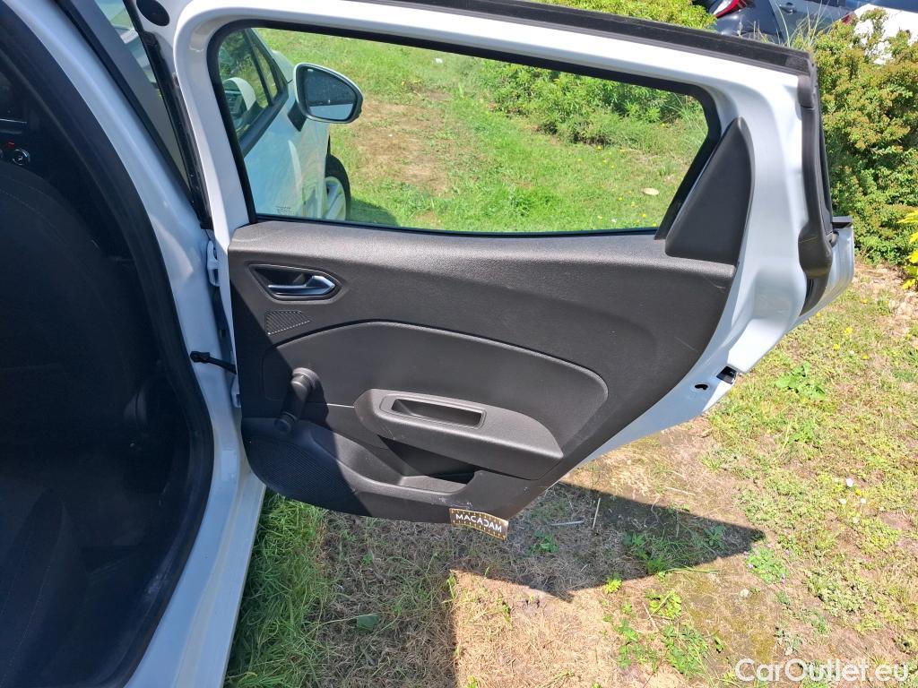  Renault  Clio  V Business 1.6 E-TECH Hybrid 140CV BVA6 E6d #1