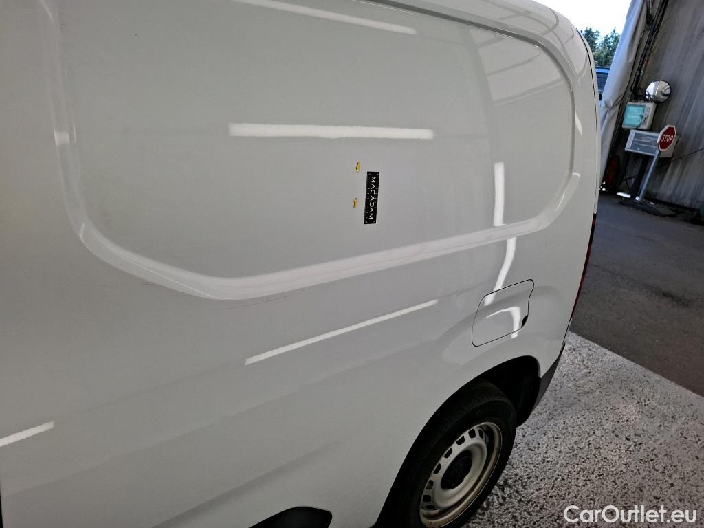  Peugeot  Partner PEUGEOT  / 2018 / 4P / Fourgonnette Taille M 650kg BlueHDi 100 S&S BVM6 #7