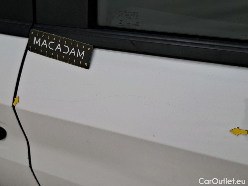  Peugeot  208  Premium 1.5 HDi 100CV BVM6 E6d #46