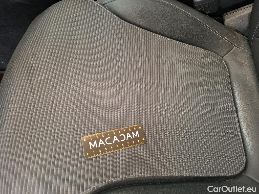  Mercedes  C-Klasse MERCEDES-BENZ Classe C Berline / 2021 / 4P / Berline C 200 d Business Line #39