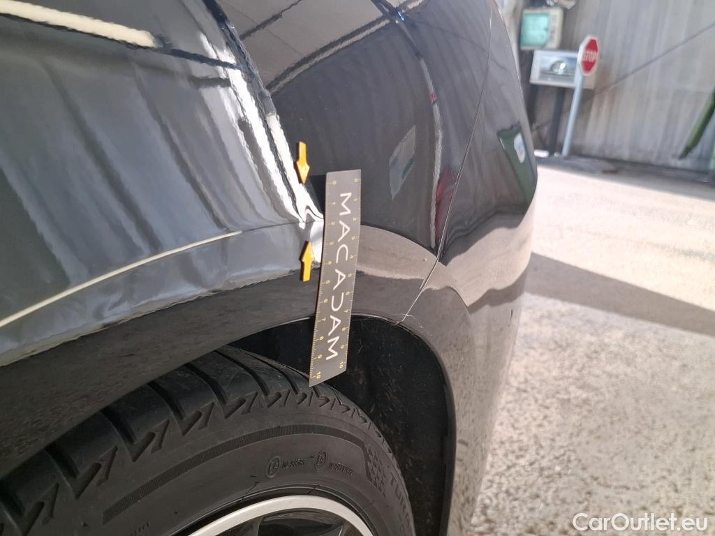  Mercedes  CLA-Klasse MERCEDES-BENZ CLA Coupe / 2019 / 4P / Coupé CLA 200 AMG Line BA7 #3
