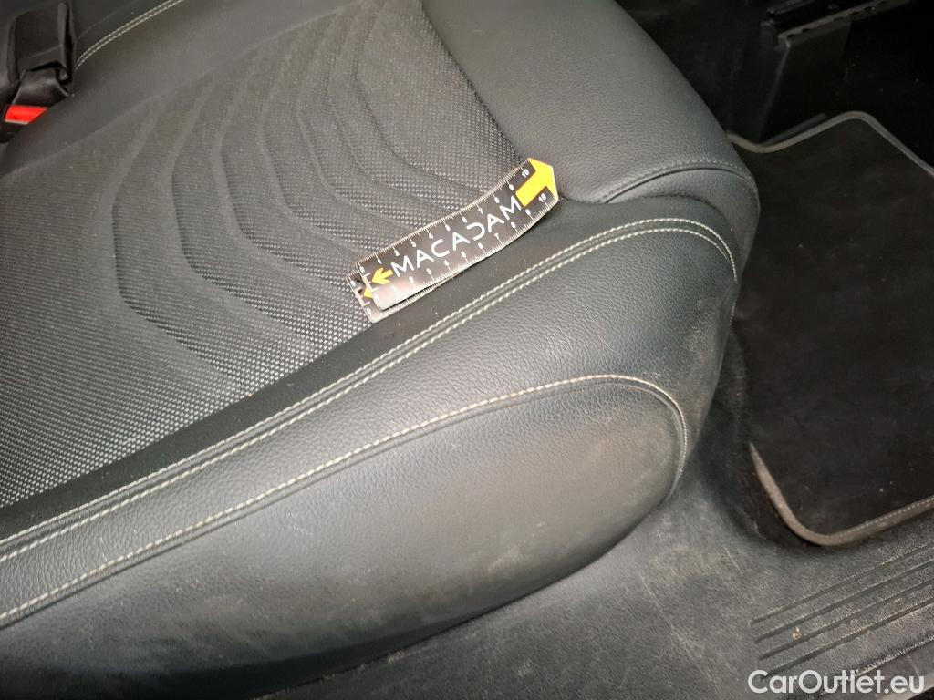  Mercedes  B-Klasse MERCEDES-BENZ Classe B / 2019 / 5P / monospace B 180 d Business Line Edition BA8 #14