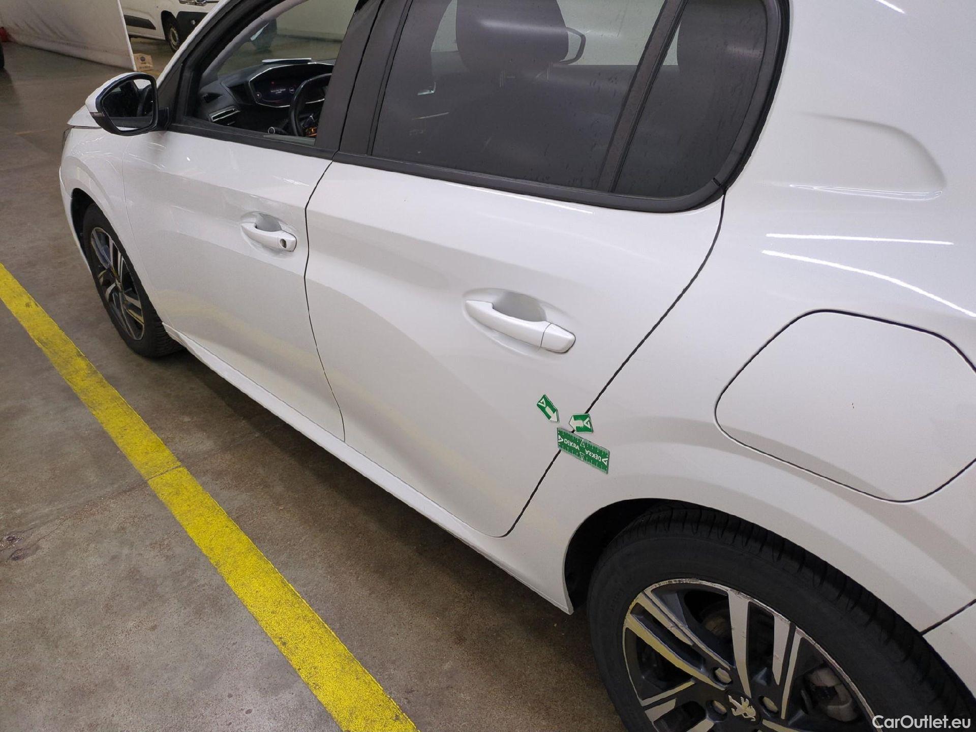  Peugeot  208  Allure Pack 1.2 PureTech 100CV BVA8 E6d #54