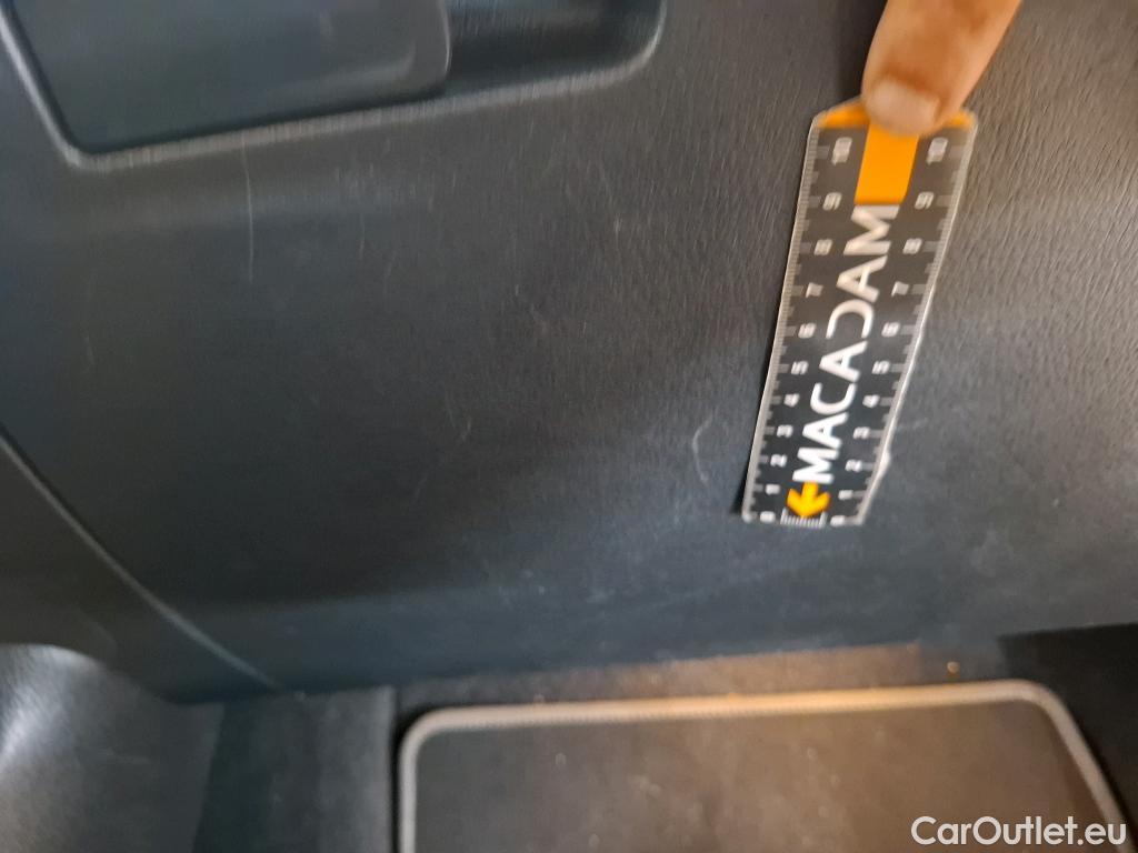  Mercedes  B-Klasse MERCEDES-BENZ Classe B / 2019 / 5P / monospace B 180 d Business Line Edition BA8 #3
