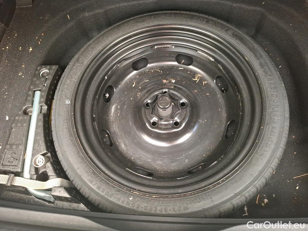  Volkswagen  Golf  VOLKSWAGEN / 2020 / 5P / Berline 1.0 eTSI OPF 110 DSG7 Life Business #9